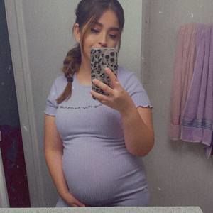 Meet your Posher, Casandra